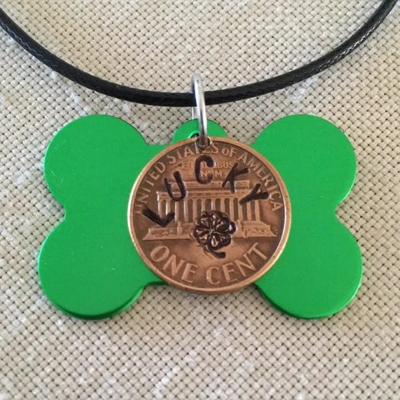 ARTISAN LUCKY Dog Bone Necklace Green Hand Crafted Stamped Shamrock Penny - Picture 2 of 8